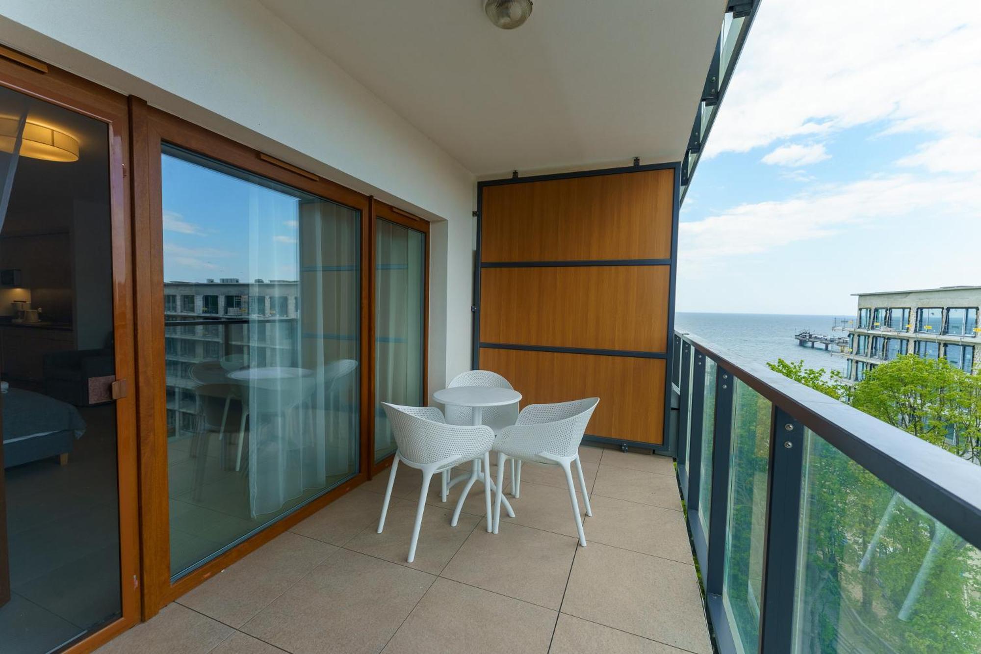 Aquamarina Prima Deluxe Studios With Sea View By Noclegi Renters Miedzyzdroje Bagian luar foto