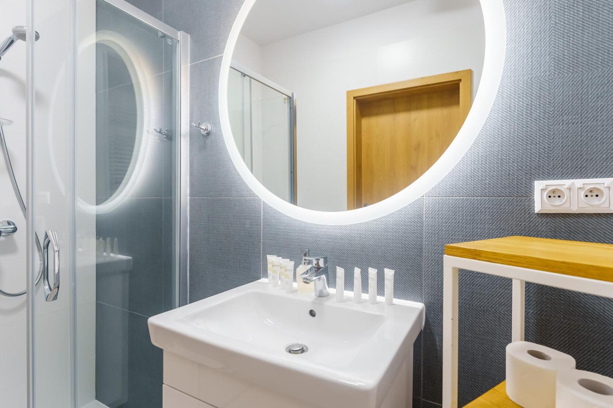Aquamarina Prima Deluxe Studios With Sea View By Noclegi Renters Miedzyzdroje Bagian luar foto