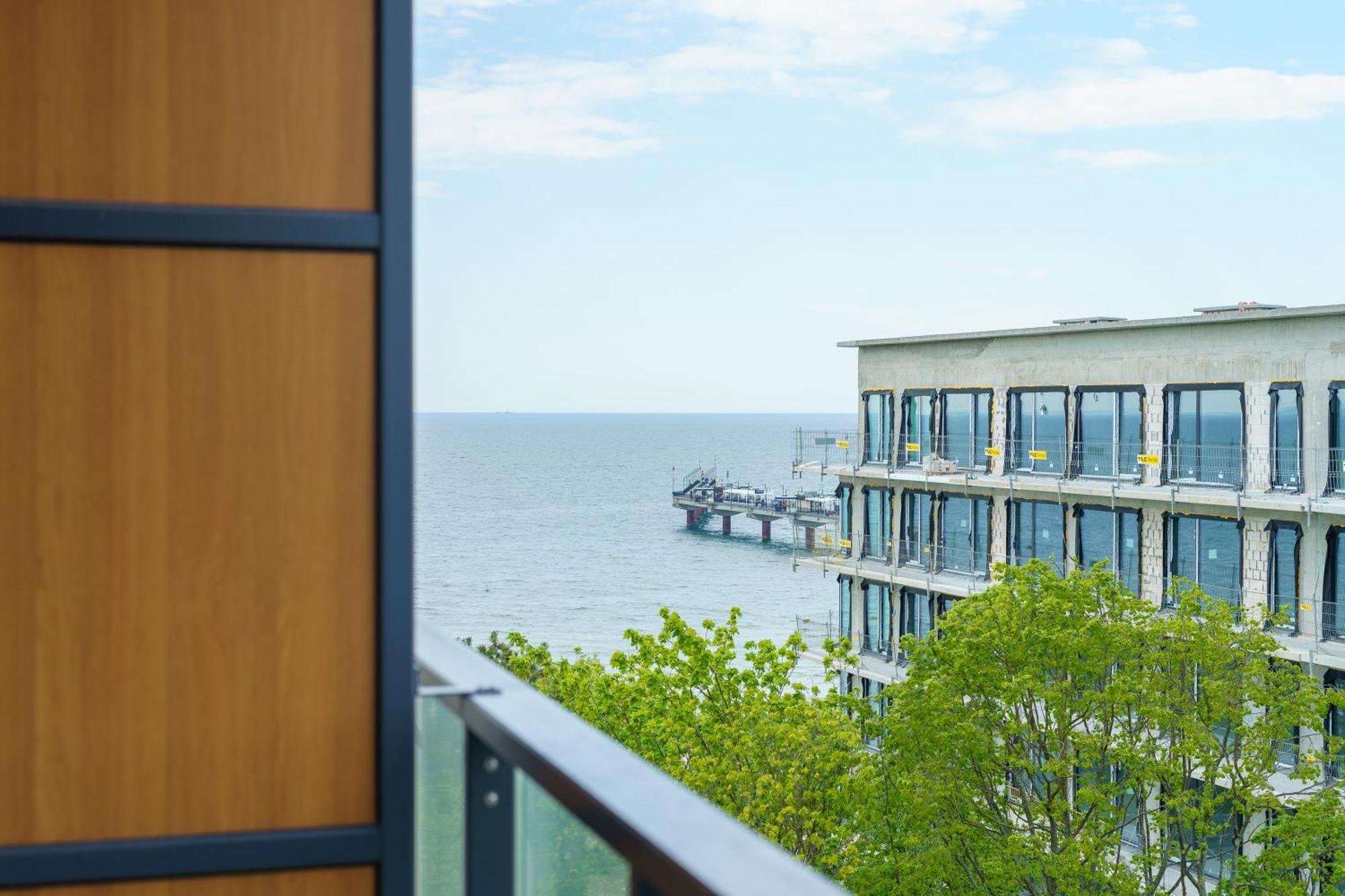 Aquamarina Prima Deluxe Studios With Sea View By Noclegi Renters Miedzyzdroje Bagian luar foto